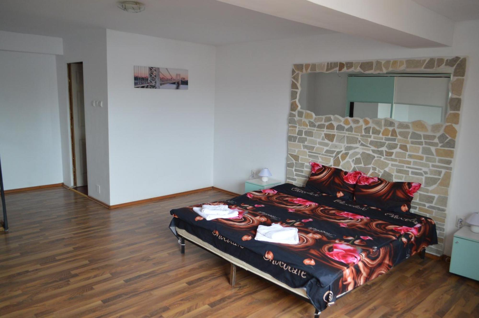 Csikos Apartment 克卢日-纳波卡 外观 照片