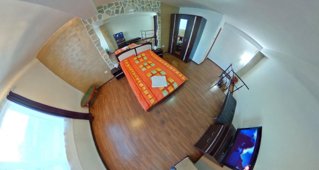 Csikos Apartment 克卢日-纳波卡 外观 照片